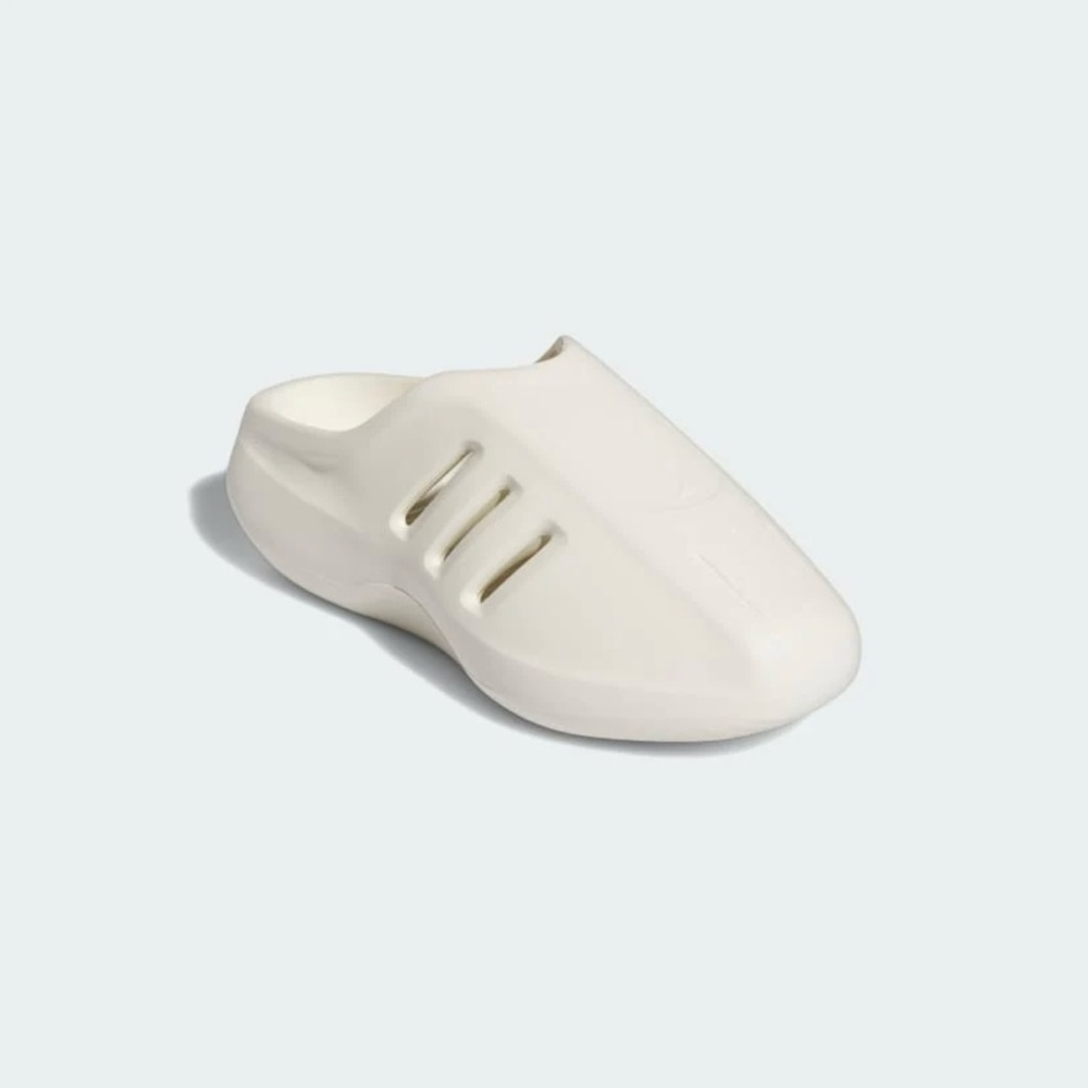 ADIFOM IIINFINITY MULES. Men's Adidas Adifom IIInfinity Mules - US 8